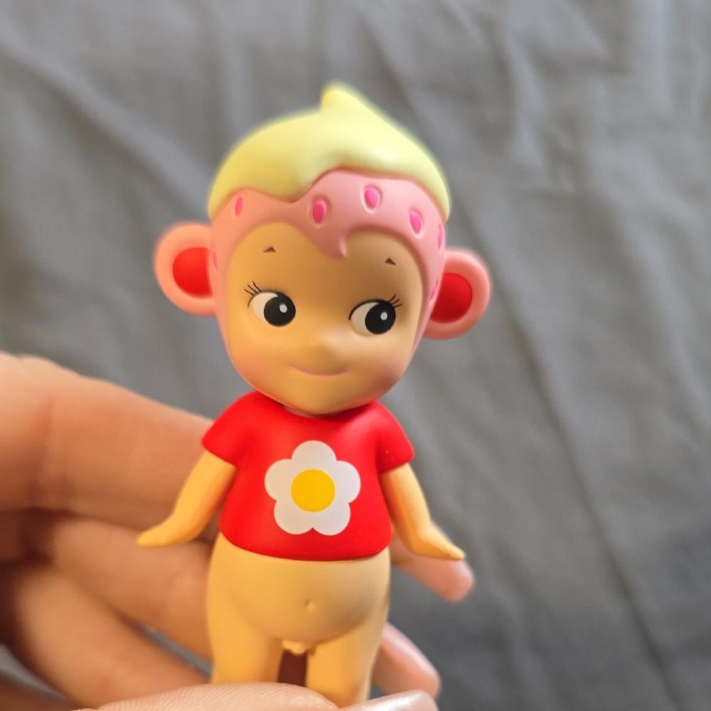 Sonny Angel Strawberry Love Monkey Authentic - Picture 5 of 6